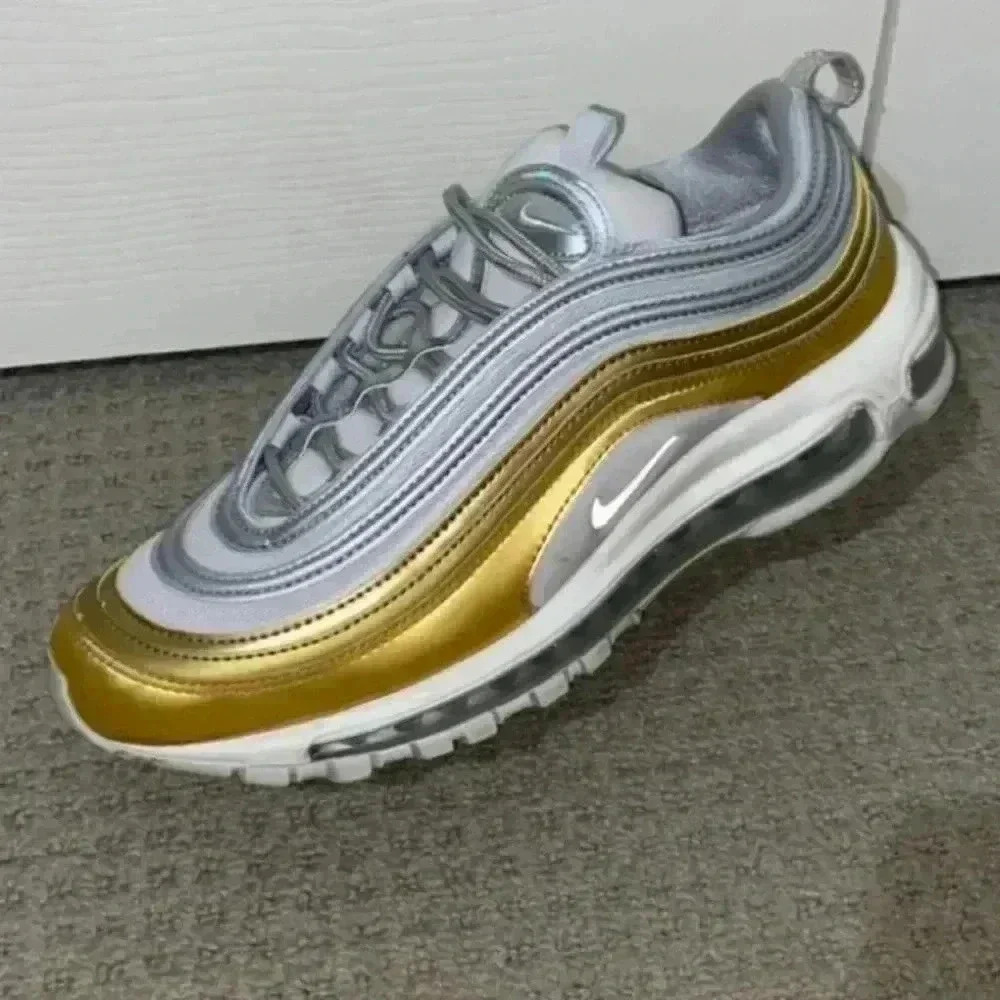 Nike Air Max 97 Vast Grey
Metallic Gold